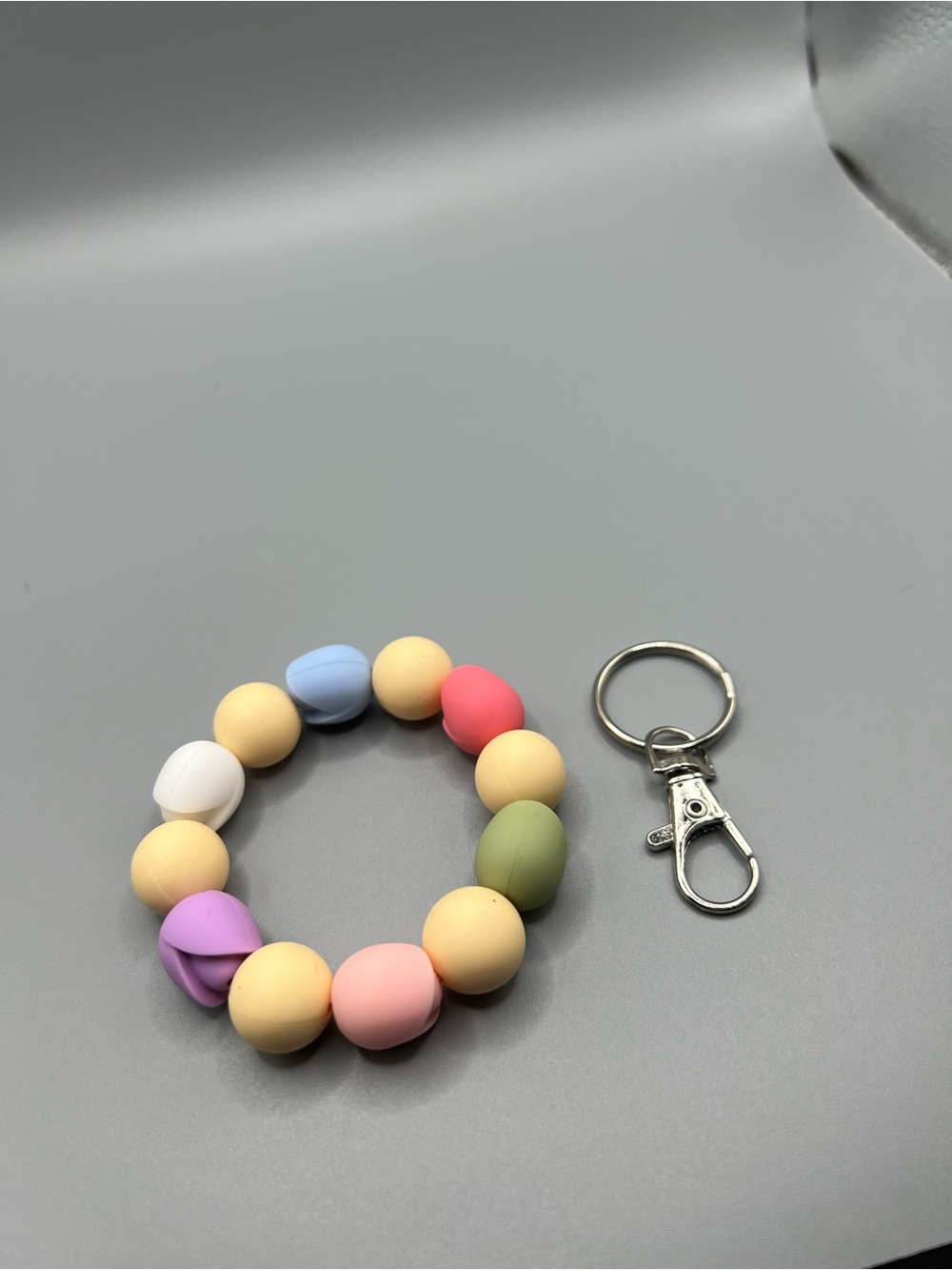 Pastel Multi-Color Tulip Keychain Bracelet - Handmade - K0020C